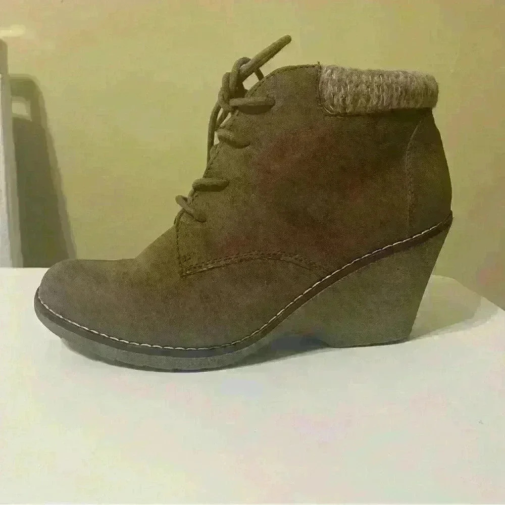 White Mountain Lilac Tan Ankle Boots Women's Size 10M Lace Up Wedge Heel - Picture 4 of 10